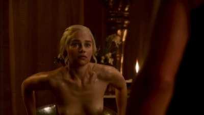 Cute and supremely fuckable women. Ana de Armas, Emilia Clarke and Lily James.