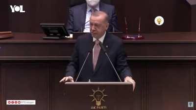 bunlara göre dedi sayin cumhurbaskanimiz evren liderimiz simdi dava yemeyelim