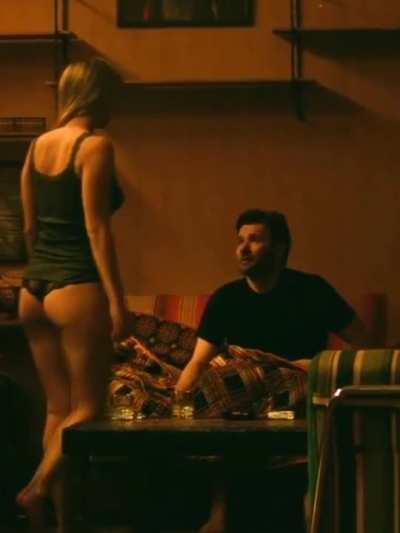 Jennifer Lawrence's perfect booty