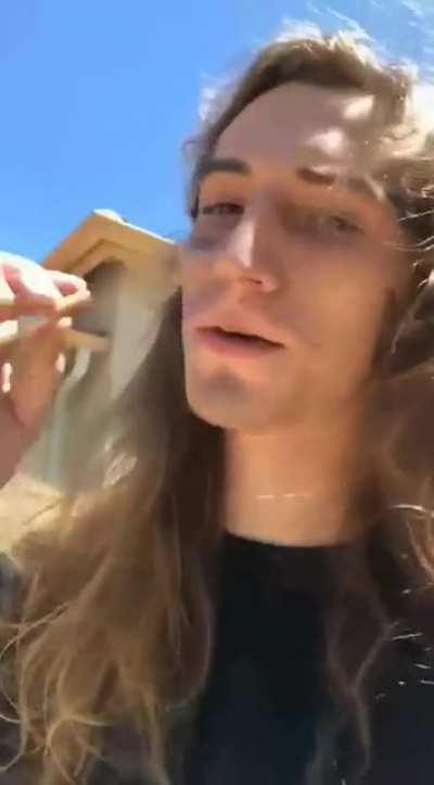 Что может пойти не так, когда куришь сигарету?