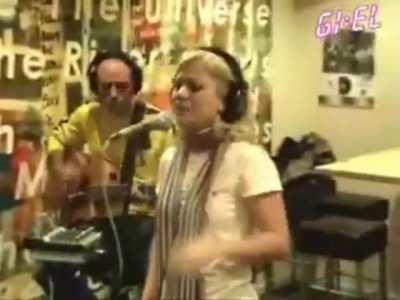 When I thought Kelly Clarkson was mediocre - but then!