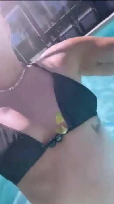 Full with top action