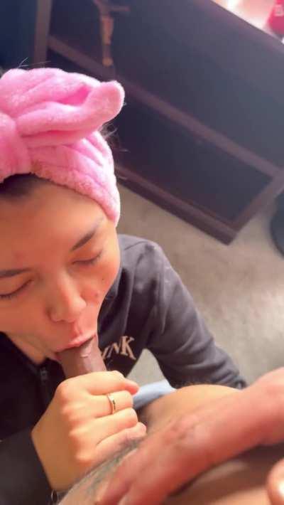 Good girls give bj’s every morning 