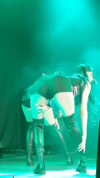 Aisha everglow booty america