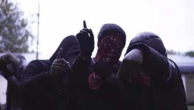 Suspect on this tone and tempo is so much better than him shouting on the plugged in. The shouting was not it for me