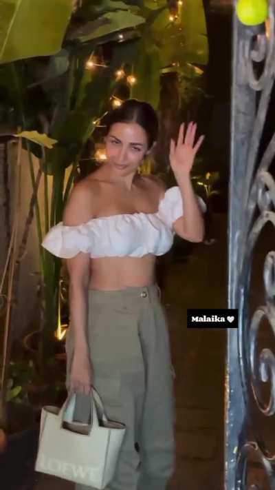 Malaika Arora Unbelievable 50🔥🥵