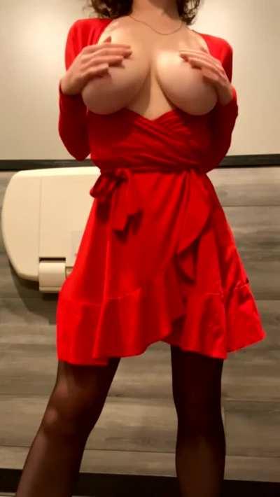 Would you eat it 👅 ? HER FULL FREE megaALBUM IN THE COMMENT