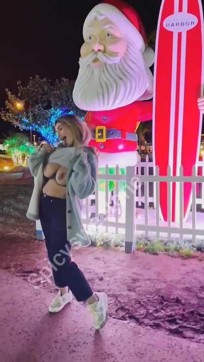 Santa told me to flash everyone