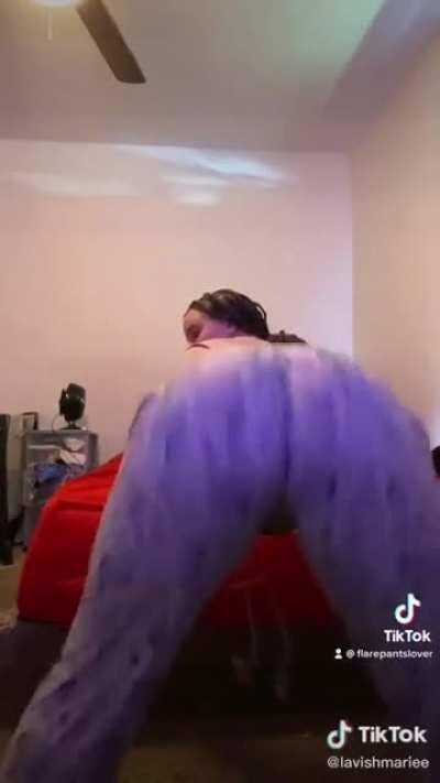 Soft & Jiggly 100 (Big Ol Jiggly Booty) 🤤🍑