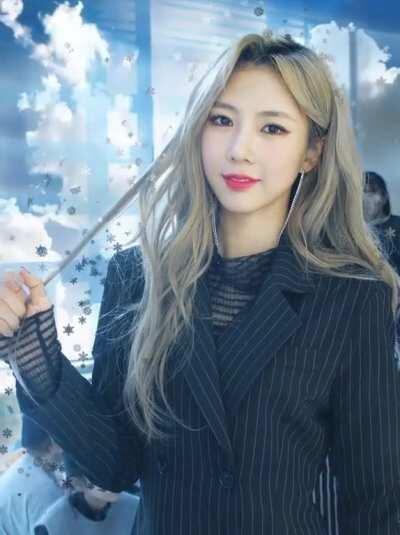 Very time I look at Yoohyeon this is what I see.