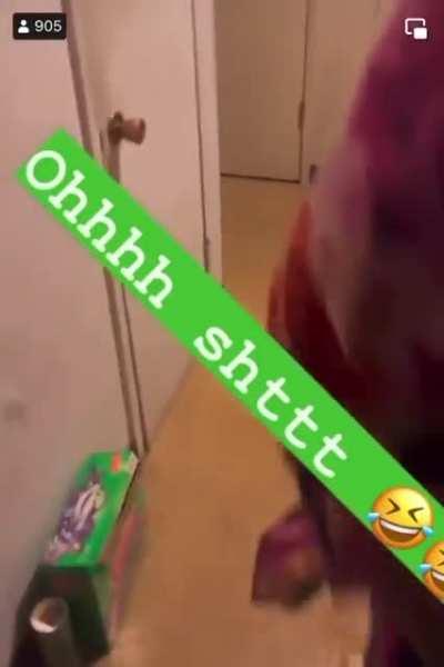 She was just tryna take a dump in peace