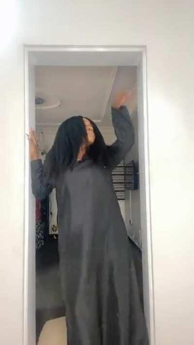 Silhouette challenge TikTok #tiktok #tik_tok #tiktokers #tiktokvideo #tiktokindonesia #tiktokfunny #tiktokid #bellapoarch #addisonrae #dance #challeng #tiktok2021 #challenge2021 #newchallengetiktok #tiktok2021