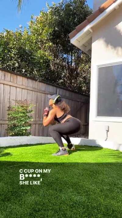 She making sure that 🍑 stay ripe