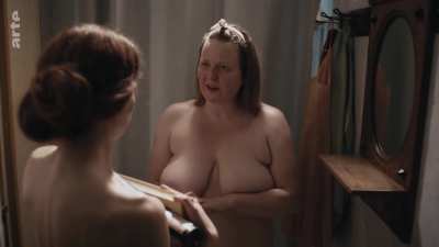 Roxane Duran & Liese Lyon - Krieg der Träume S1E05: Crash (DE2018) (1/2) - Books?