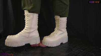 I think I heard my slave saying the safe word 3 times🥶