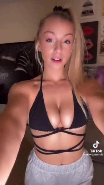 @onlyrealbrittfit