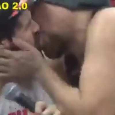 A vida desse homen foi arruinada pra sempre pelo ogro juanetico habita de de Chernobyl 810