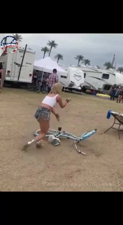HMC while I jump this folding table