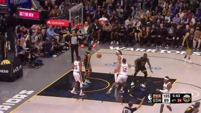 [Highlight] Steph Curry with a 3 to cut the lead to 13