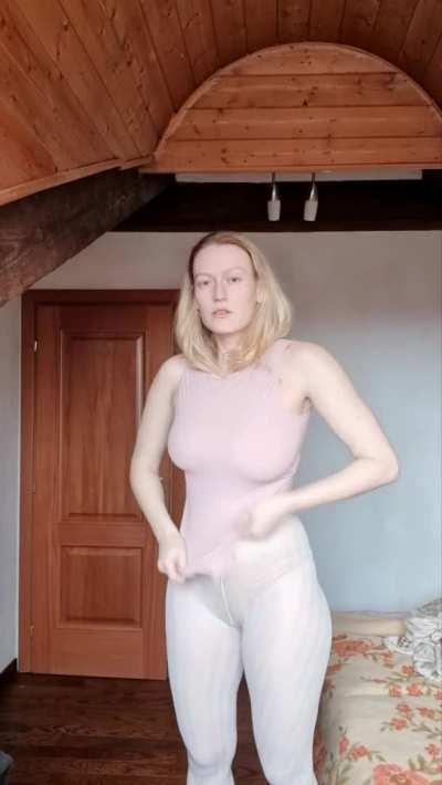 Watch me get dressed / day 2