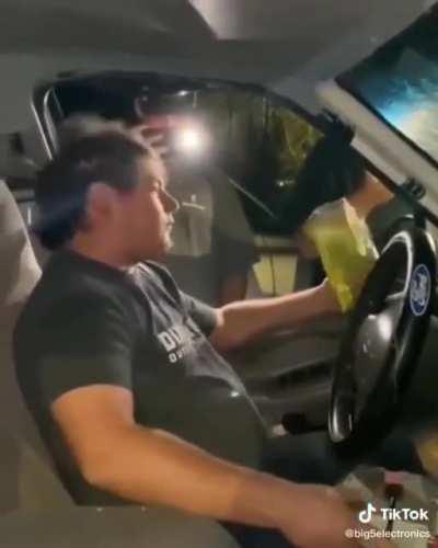 Bro I can't stop laughing 😭😭 (ctto)