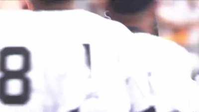 [Highlight] Yokohama HS's first year shortstop walks off Hiroshima Shinjo HS with a 2-out, 3-run HR to win their first round game at Koshien