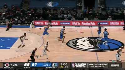 [Highlight] Kawhi Leonard with a absurd Game 6 Performance putting up 45/6/3/2 steals on 18/25 shooting