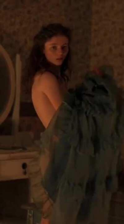 Thomasin’s Amazing nude debut