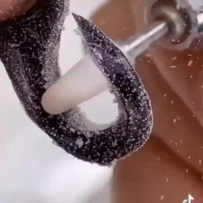 If you ever forget your hook, a more practical solution: fashion!