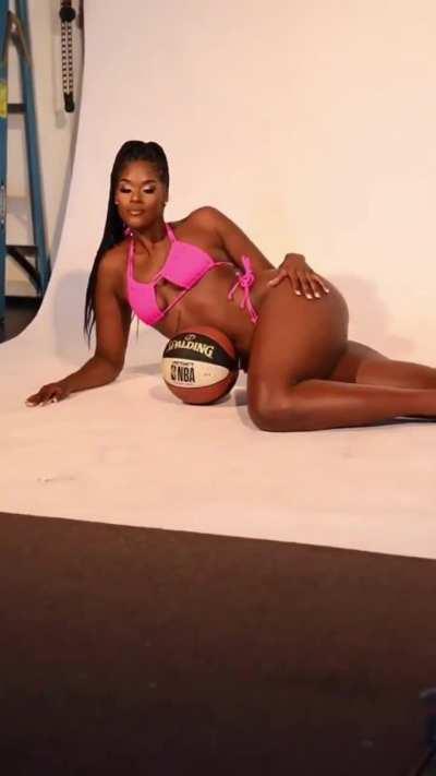 Kalani Brown (WNBA)