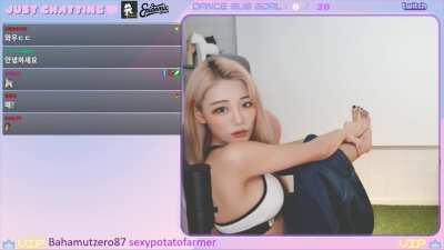 Berry’s nail color