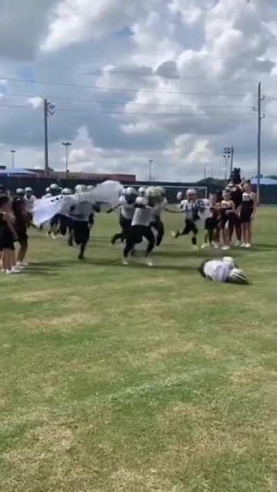 HMJB while I make my entrance