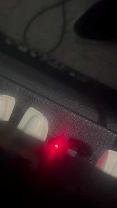 Alguém sabe o que está causando este problema na distorção?