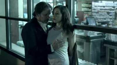 Aubrey Plaza gets her tits groped