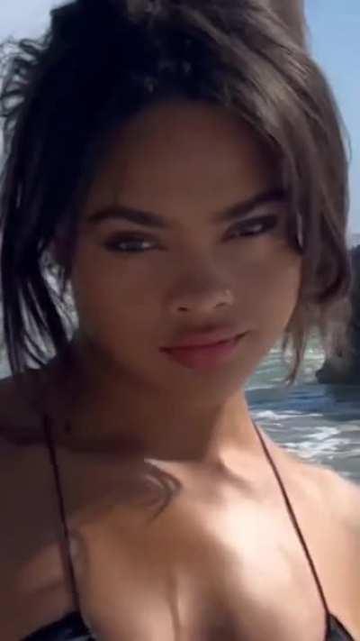 @bby_cai enjoying the sun and water