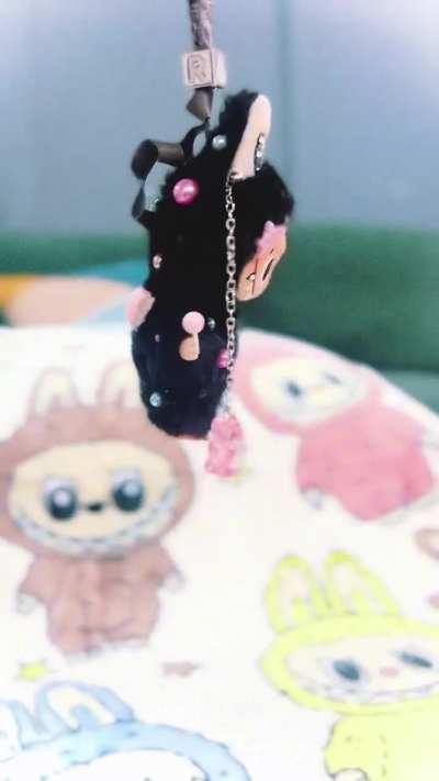 Y2K vibeyyy “R” 🖤💕