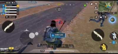 New toy bomb music is epic and cringe at the same time