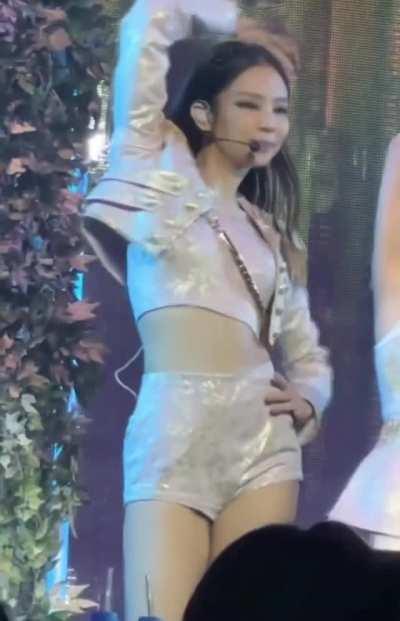 Please show me that tight pussy baby 😋😋