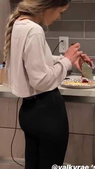 Rae in black leggings