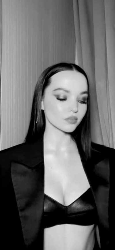 Dove Cameron