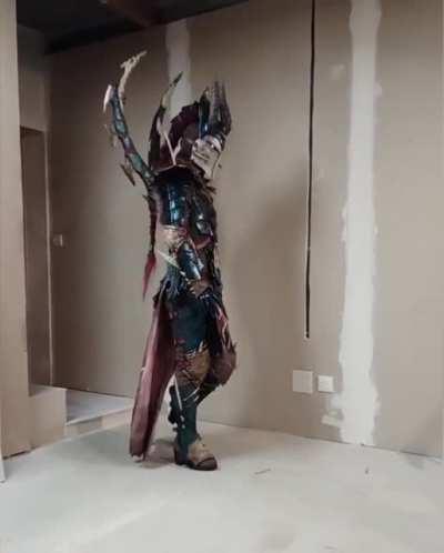 I finished painting my giant miniature.