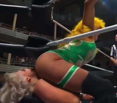 Taya Valkyrie and Toni Storm 