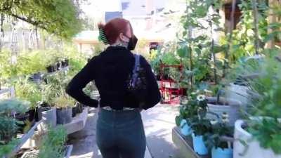 that booty is perfect in jeans