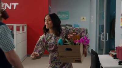 Jessalyn Wanlim Nut Taps a Man in Workin' Moms 6x12 (2022)