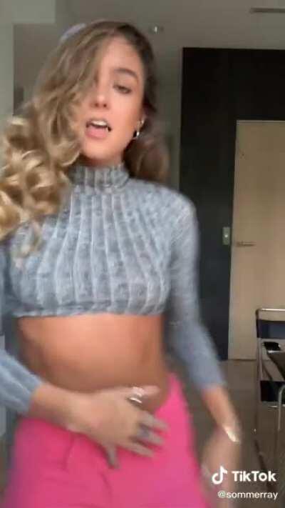 Holy shit, sommer really has got the best ass out there 100%👅😈💦🥵🥰💞🍆