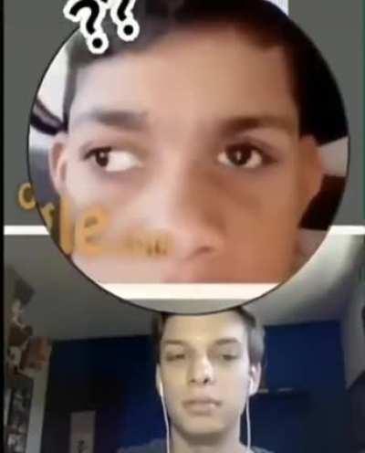 incrível q o zoi dele foca em duas coisa