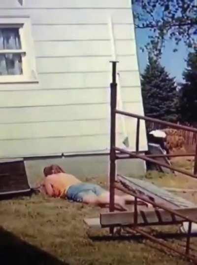 [Xpost from r/makemycoffin] standing on an unsteady ladder