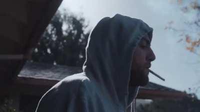 anyone know what song he’s playing in this video or if it even exists? tryna play this on my telecaster as well