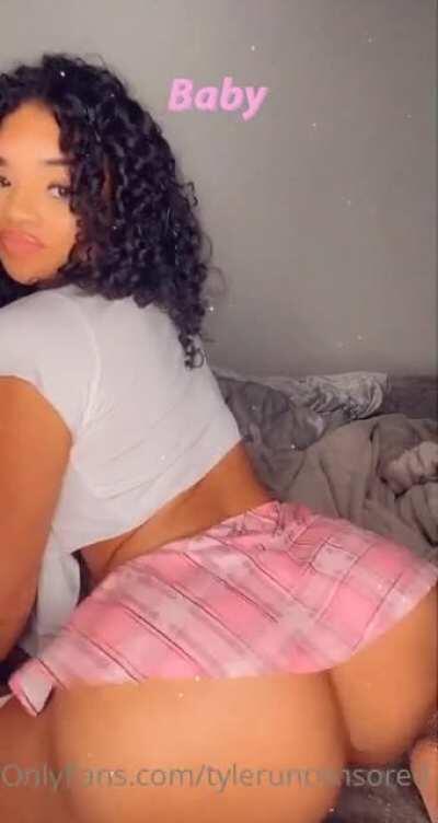 Get all of yo fav thots for the price of one when u join premium