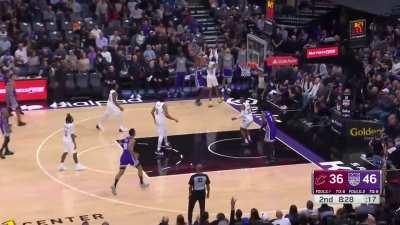 [Highlight] Malik Monk blocks Jarrett Allen and then goes to the other end to make a 3